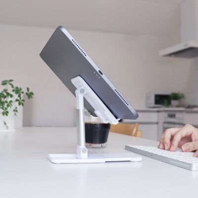 平置き派？マグネット派？あなたの生活にあったスマホスタンドとは