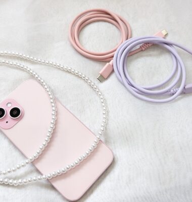 スマホグッズはいつまで使える？アイテムごとの寿命を徹底調査！